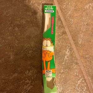 🆕 Butler GUM Junior Garfield Toothbrush Green Kids ADA Dental Care